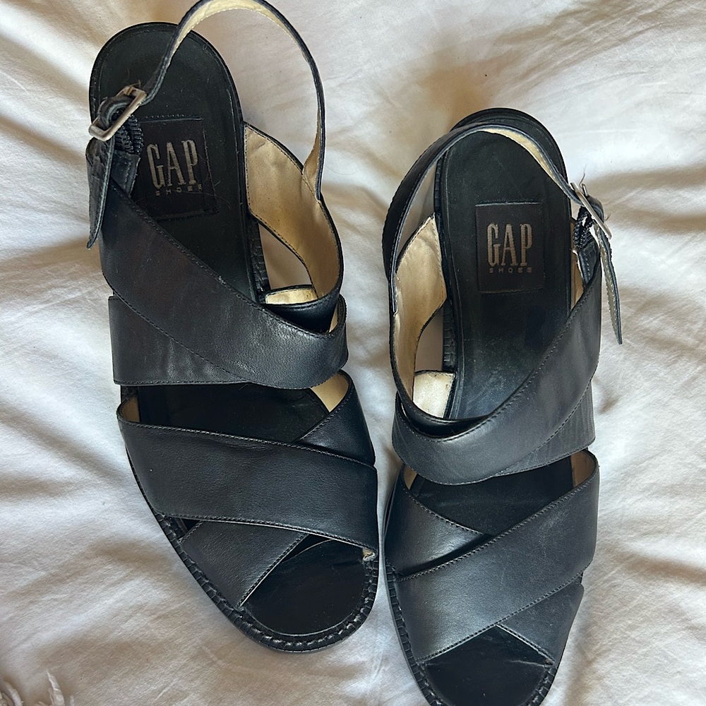 GAP Black Leather Sandals - Size 8 1/2